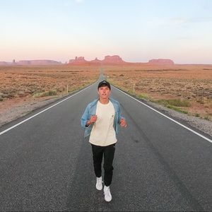 Meet your Posher, Max